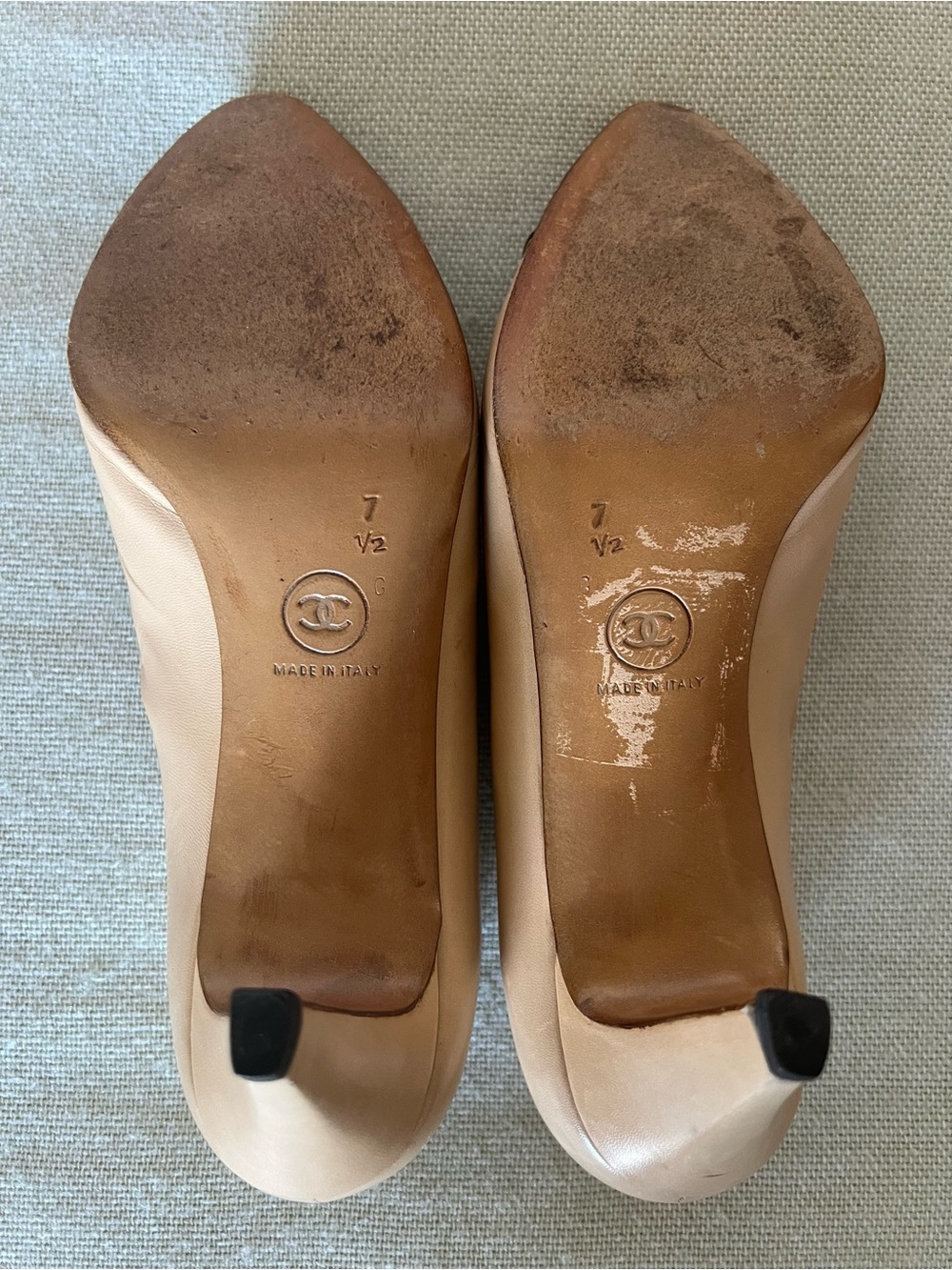 CHANEL Two-Tone Beige and Black Pointed Toe Pumps - Picture 5 of 5